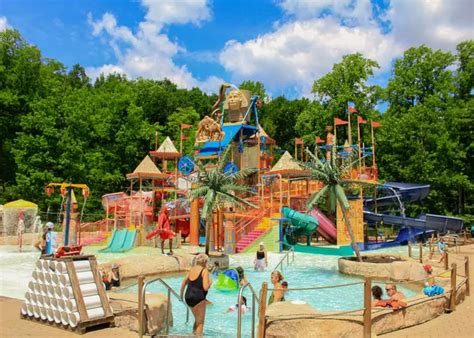 10 Best Indoor Water Park Pennsylvania Hotels 5