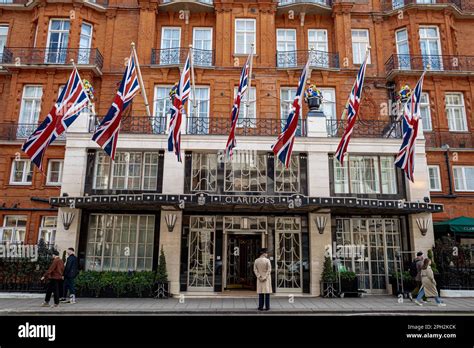 Claridges Hotel London Claridges Mayfair Is A Five Star Hotel On