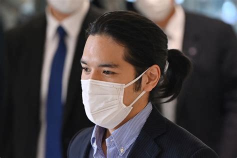 小室圭跩起來了 恩人聚會竟「隨興」缺席