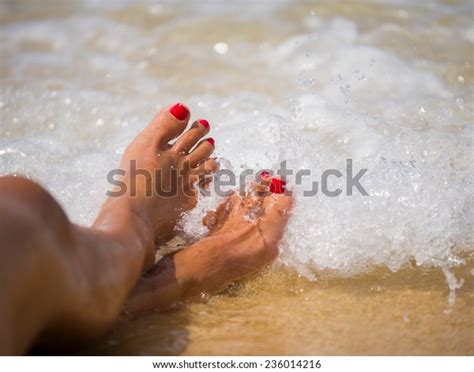 602 Imagens De Painted Toes Beach Imagens Fotos Stock E Vetores