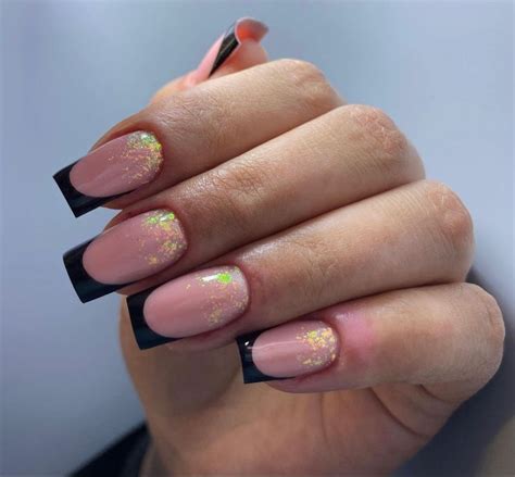 Pin By Nicole Cuezzo On Belleza In Gel Nails Sparkly Nails