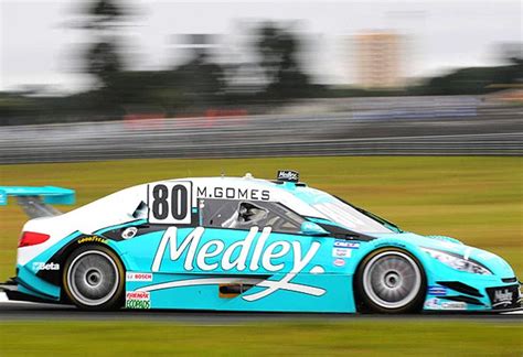 Stock Car 2011 Marcos Gomes Sai Na Pole Na Abertura Do Campeonato