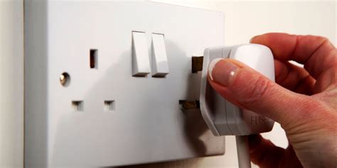 How To Safely And Quickly Wire A UK Plug In 8 Steps My Dream Haus