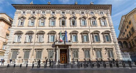 Fine Vita Al Senato Liter Del Disegno Di Legge Parte Con Ben 4