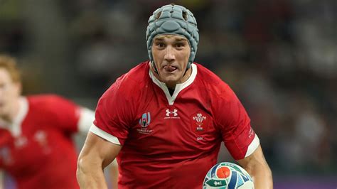 Flipboard: Jonathan Davies late injury withdrawal for Wales