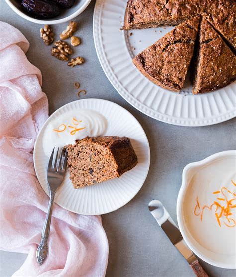 Gâteau aux carottes sucré aux dattes Glouton