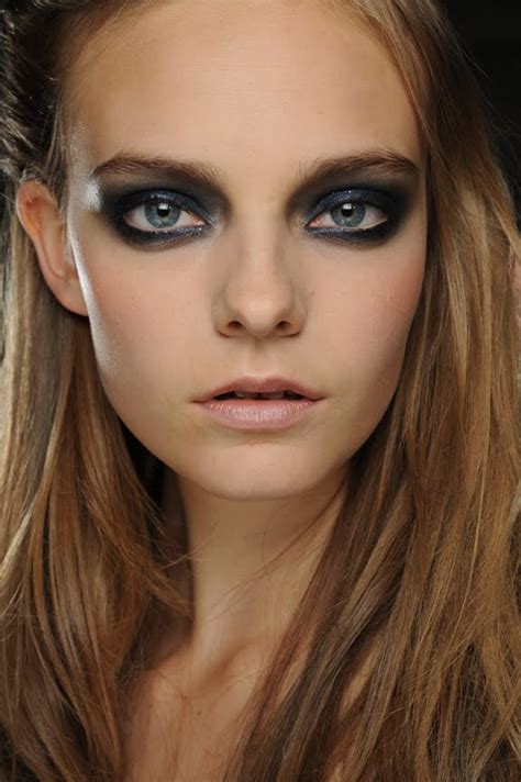 Black Smokey Eye Makeup Ideas - fashionsy.com