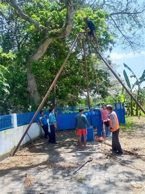 Gangguan Distribusi Air Karena Ada Kegiatan Penggantian Pipa Kolom Di