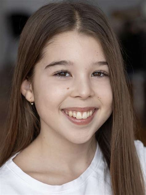 Victoria Bouchard Agence Artistique Flos Et Marmots