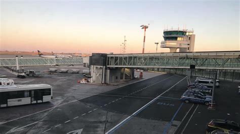 Emergenza Cenere A Catania Aeroporto Chiuso E Voli Sospesi Il Fatto