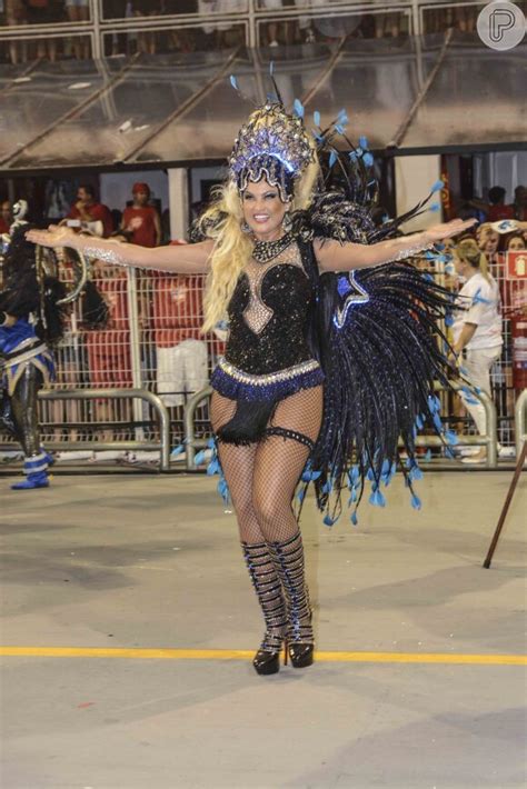 Foto Rainha De Bateria Da Escola De Samba Paulista Rosas De Ouro