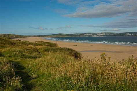 The Towans Beach in Hayle, Cornwall | Coast Radar