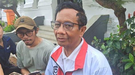 Reaksi Mahfud Md Ditanya Soal Penetapan Tersangka Hasto Kristiyanto