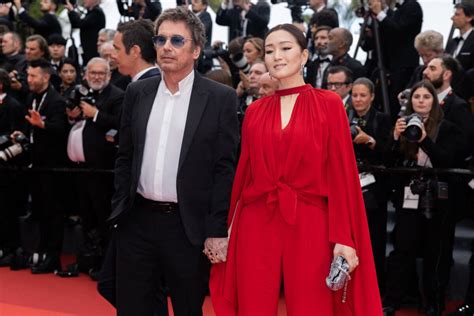 Photo : Jean-Michel Jarre et sa compagne Gong Li - Montée des marches ...