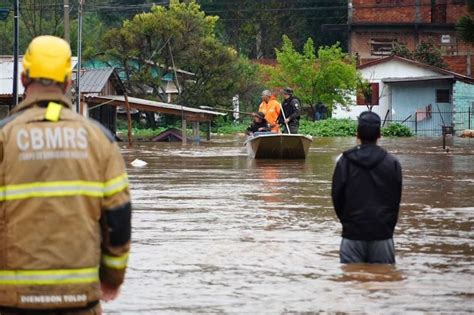 Passagem de ciclone mata ao menos 21 pessoas no Rio Grande do Sul Estadão