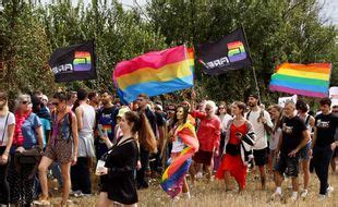 Pride des campagnes Dans la Vienne 1 500 personnes défilent lors