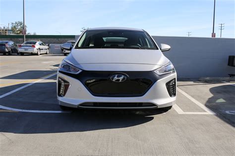 2019 Hyundai Ioniq Electric Ev Review Serene Simplicity Automobile