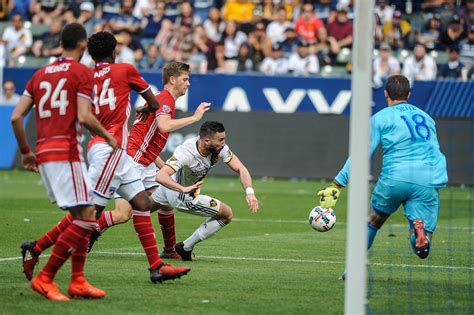 Photo Gallery Steve Carrillo Captures La Galaxy Vs Fc Dallas Corner