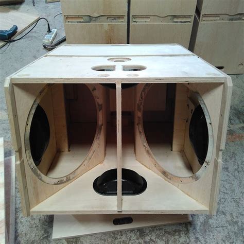 10 Inch Subwoofer Box Design