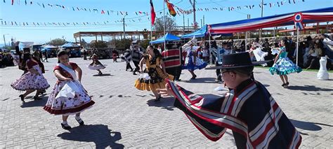 Huara Festej Con Acto Y Desfile C Vico Las Fiestas Patrias