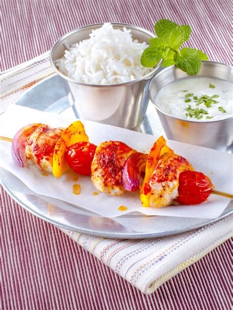 Brochettes de dinde marinées au tandoori sauce menthe yaourt All