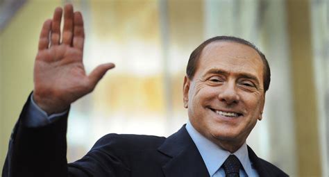 Silvio Berlusconi De cuánto es la fortuna del político más rico de