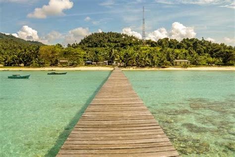 Beragam Destinasi Wisata Di Pulau Jemaja Kepulauan Anambas