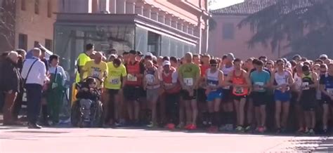 Corsa Dei Pap E Mezza Maratona Weekend Per Runners In Centro Video