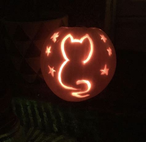 Black cat pumpkin carving | Cat pumpkin carving, Halloween pumpkin ...