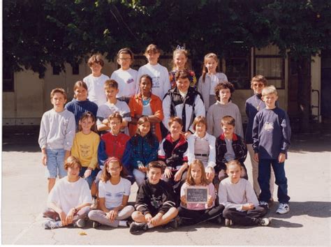 Photo de classe 6B de 1996 Collège Aristide Briand Copains d avant