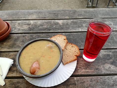 Erbsensuppe Mit Wurst Stkone Flickr