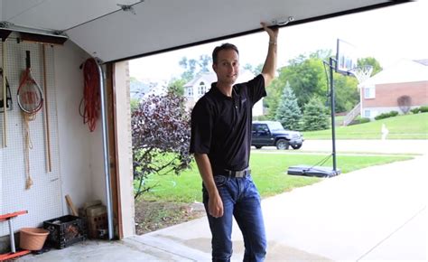 Most Common Residential Garage Door Problems Ole And Lenas