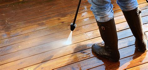 How To Power Wash Your Deck Like A Pro