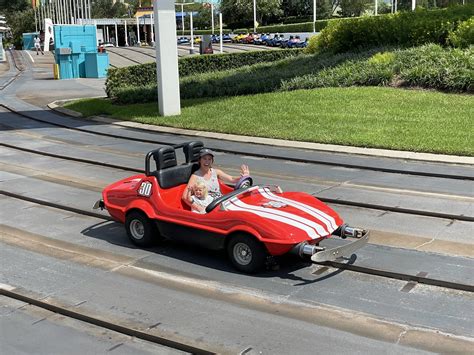 How to Get from Orlando Airport to Disney World