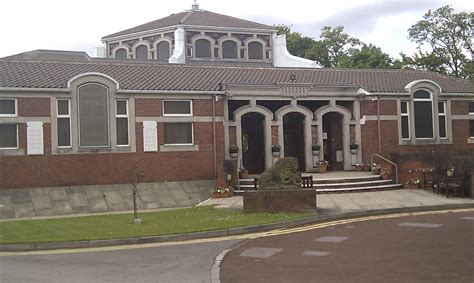 Jcr Uk United Hebrew Congregation Synagogue Leeds West Yorkshire