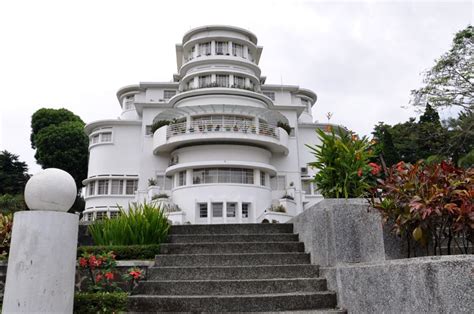 Isola Building, Bandung, Indonesia Art Deco Architecture, Architecture ...
