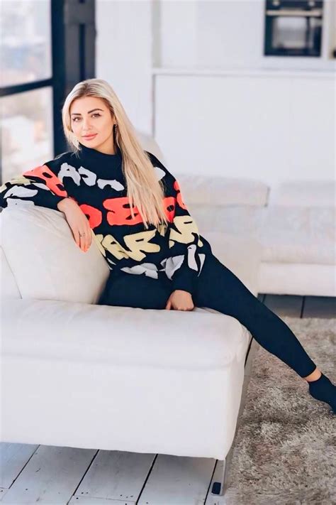 Gorgeous Anna Y O From Kharkov With Blonde Hair Id Ladadate