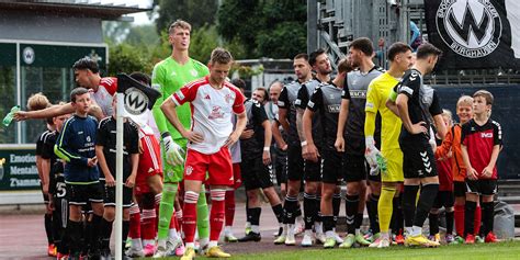 FC Bayern Amateure eröffnen Saison in Burghausen