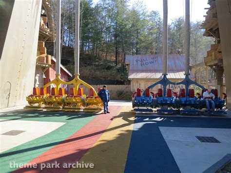 Barnstormer At Dollywood Theme Park Archive