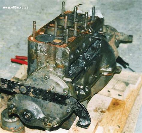 Ford E93a Engine