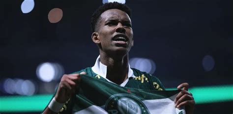 Oferta do Chelsea por Estêvão agita cenário do Palmeiras no futebol