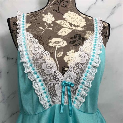 Vintage Glencraft Aqua Blue Lace Peplum Chemise Camis Gem