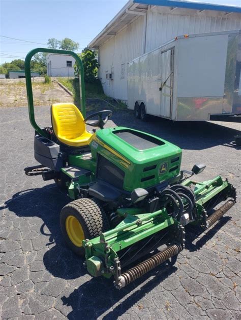 John Deere B