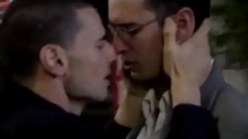 Gay Kisses From The Movie Antarctica Gaylavida XVIDEOS