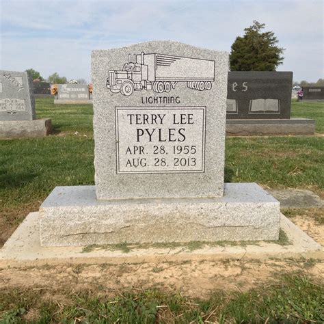 Obituary and Memorial Service Details for Rodney Pyles 25