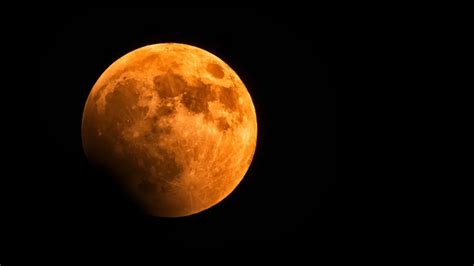 October Full Moon Hunter S Supermoon To Be Visible On THIS Day When