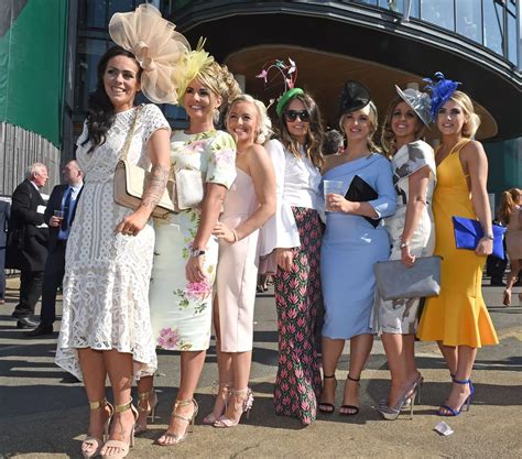 Grand National 2017 The Best Fashions At Aintree Ladies Day