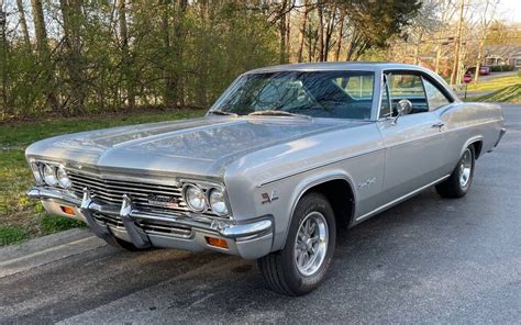 1966 Chevroler Impala SS Barn Finds