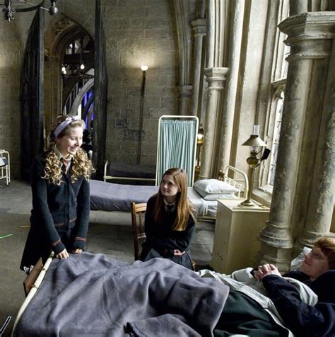 22 Awesome Behind The Scenes Harry Potter Photos Youve Probably