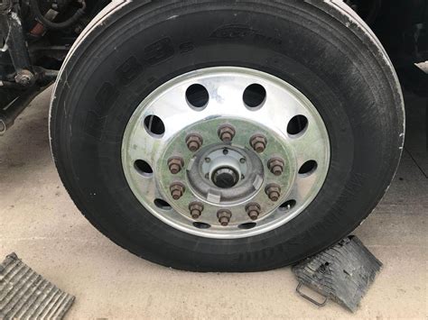 2013 PILOT 22 5 ALUM Tire Rim For A Kenworth T660 For Sale Kansas